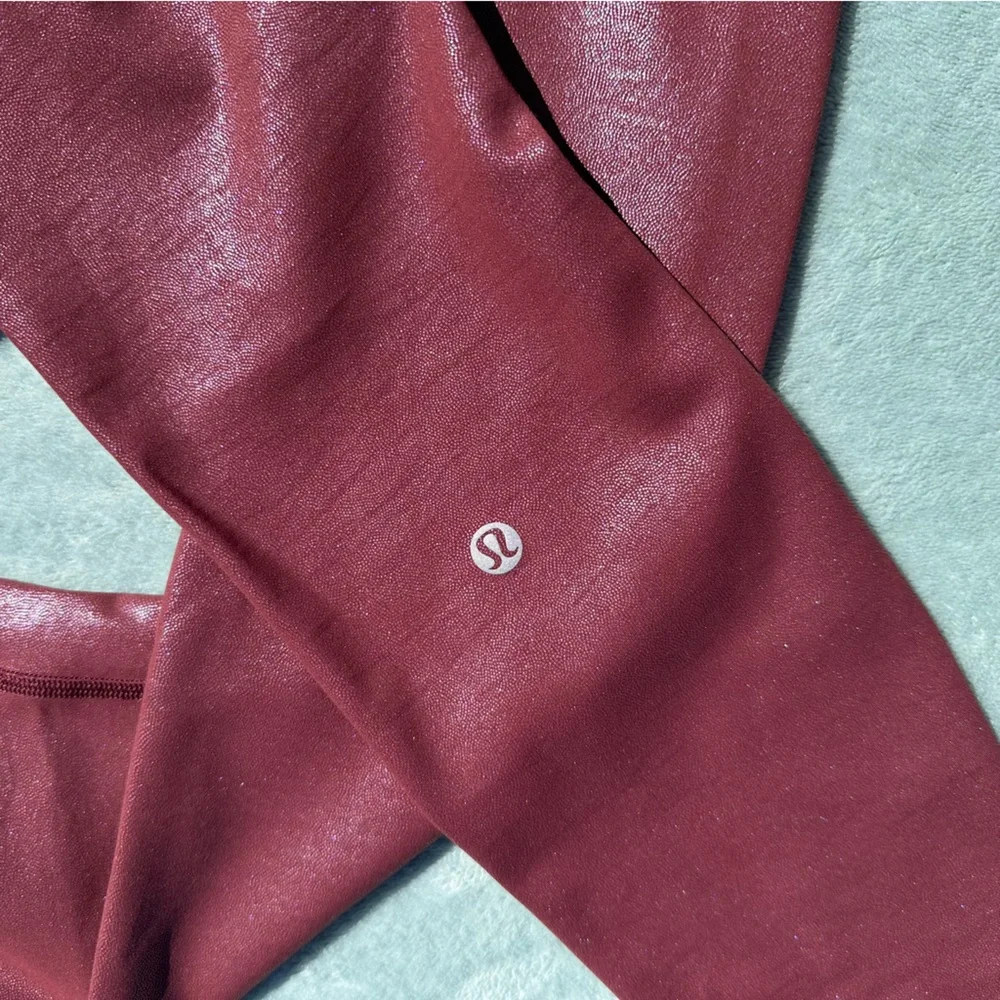 Lululemon special edition wunder train HR tight *foil